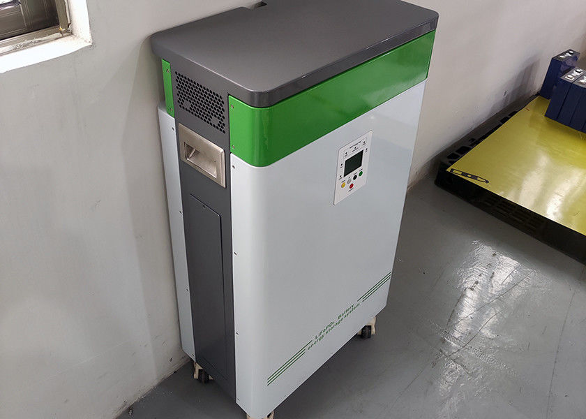 48V 600Ah 800Ah 5000w tutto in un sistema a energia solare con la batteria e l'invertitore