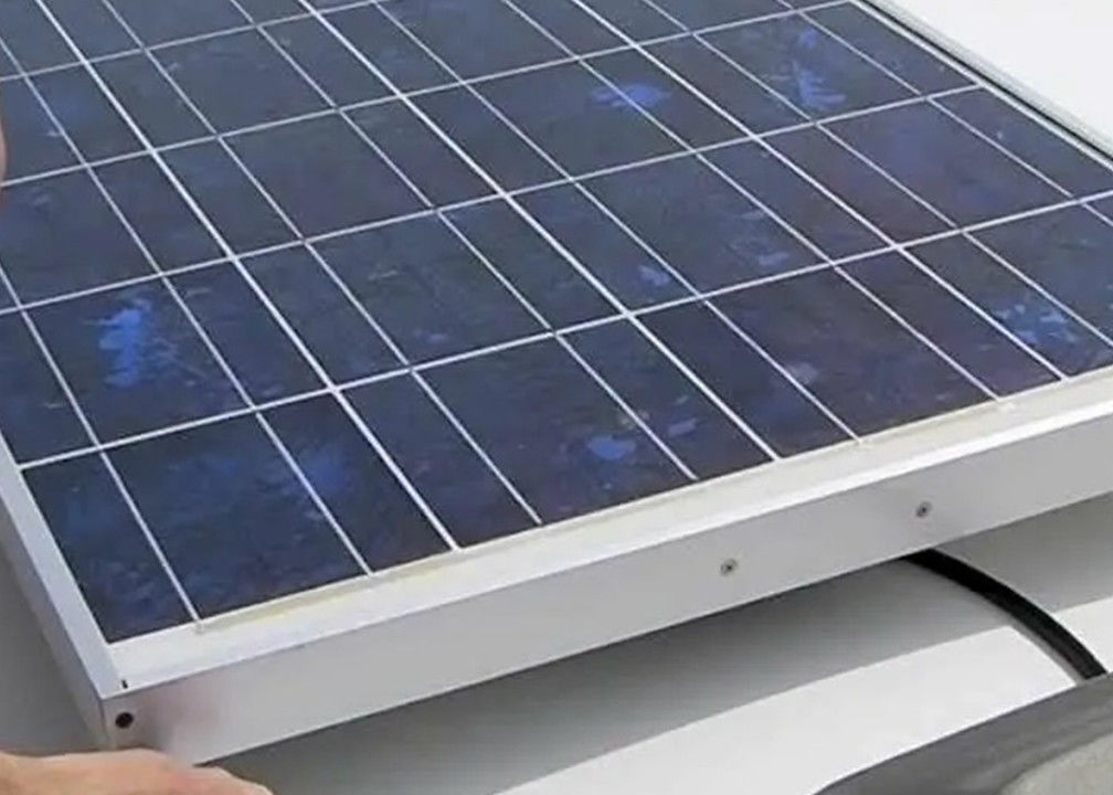 Accumulatore litio-ione bianco 48V per il sistema solare della Camera del sistema solare 200ah 100ah 300ah