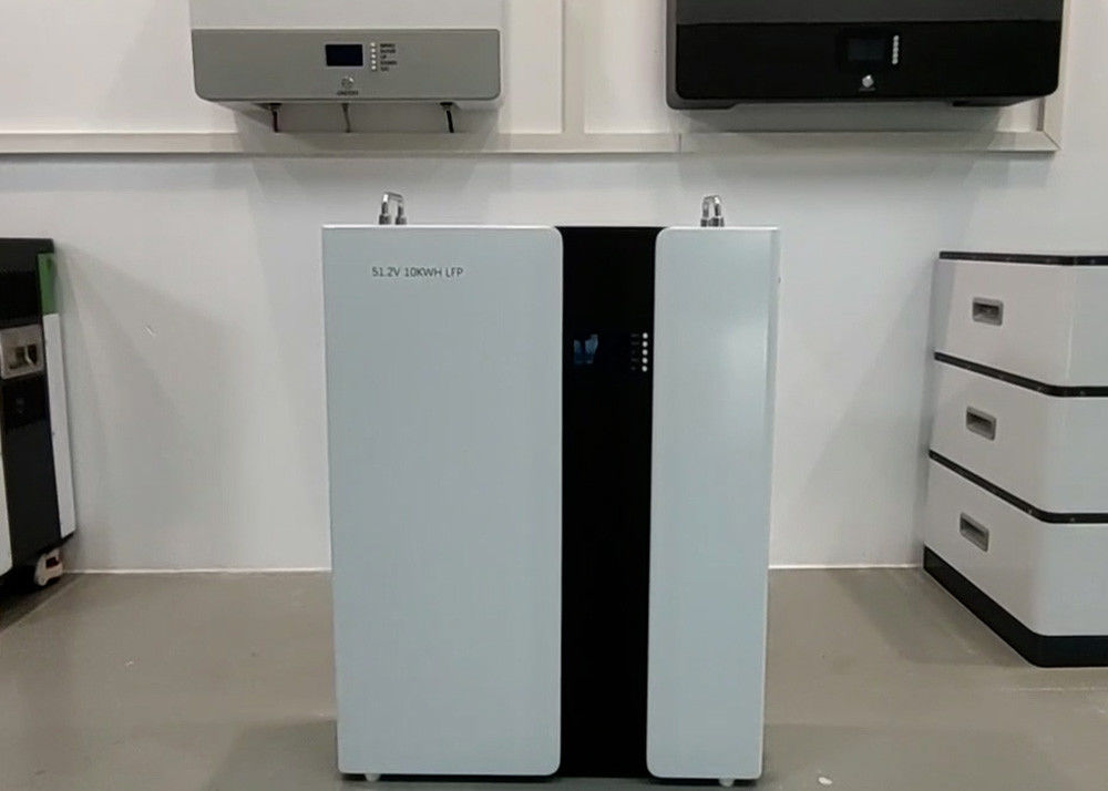 48V 51.2V Batterie a ciclo profondo 100ah 200ah 300ah 10kwh 30kwh Pacchetto batteria ionica