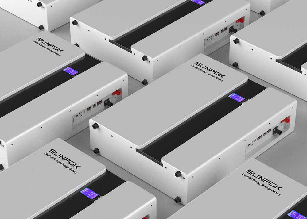 Parete solare montato 48v 50ah 100ah 150ah 200ah Energey Storage Powerwall 5kw 10kw Lifepo4 Batteria agli ioni di litio