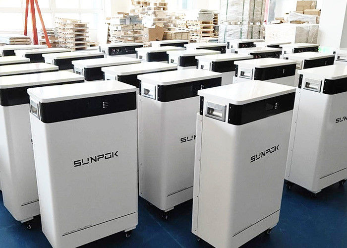 Le migliori batterie per un sistema solare Sunpok 48v 200ah 300ah Deep Cycle batterie agli ioni di litio