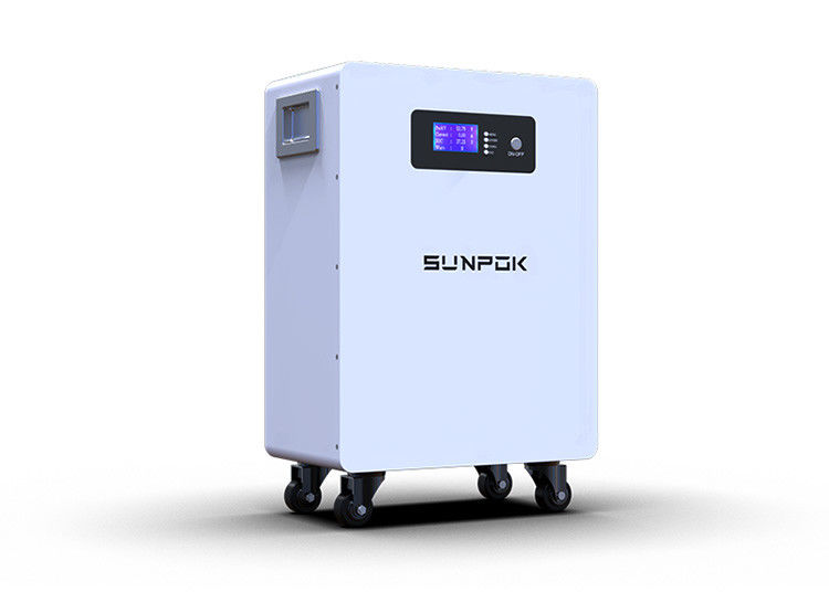 Microgrid Energy Hub 25.6V 300Ah LiFePO4 Bank Scalabile a 61.44kWh 8 unità