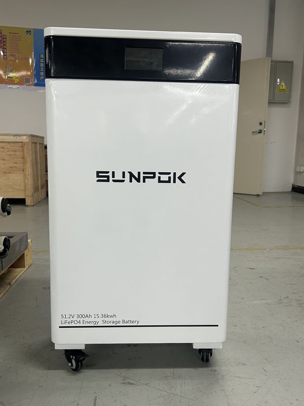 Sistema solare domestico 16Kwh 15Kwh Batteria al litio con ruote 51.2V 314Ah 300Ah 48V Batterie di accumulo di energia al litio per la casa