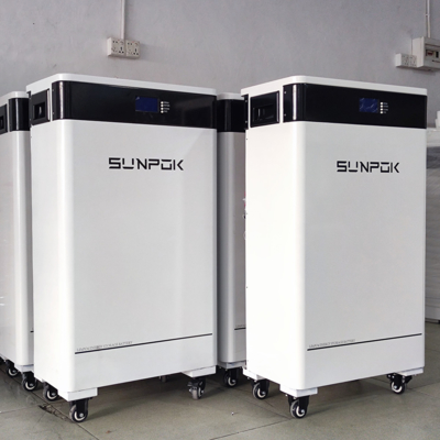 300AH 48V Lifepo4 Batteria solare al litio per il sistema solare 48V 15KWH Batteria agli ioni di litio